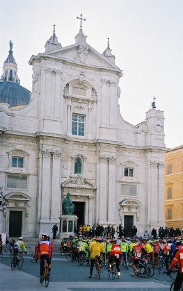 Loreto - Partenza da Piazza della Madonna